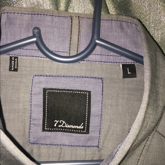 Button down shirt - Picture 2 of 4